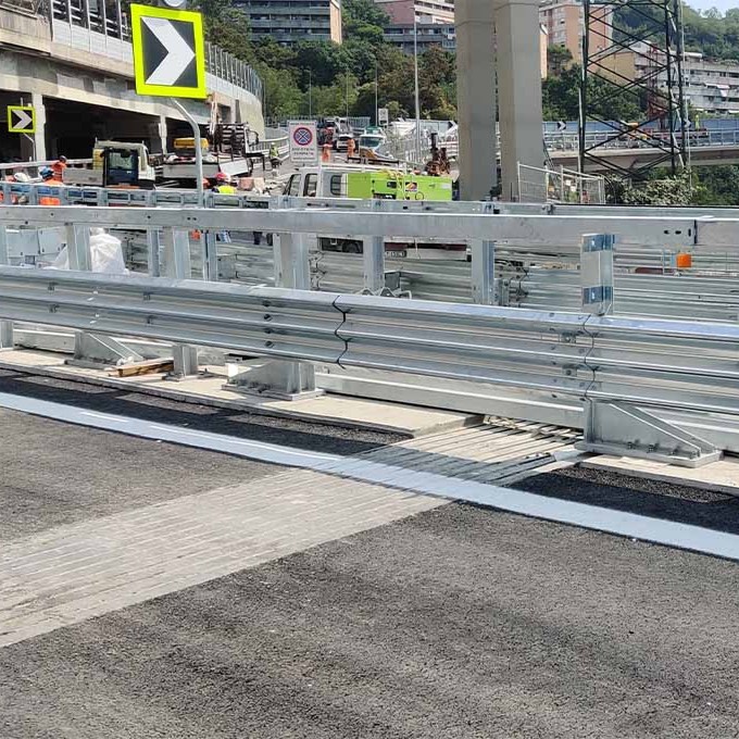Tubosider-fornitura-di-barriere-metalliche-di-sicurezza-stradale-per-il-Ponte-Genova-San-Giorgio-18 Tubosider-fornitura-di-barriere-metalliche-di-sicurezza-stradale-per-il-Ponte-Genova-San-Giorgio-18