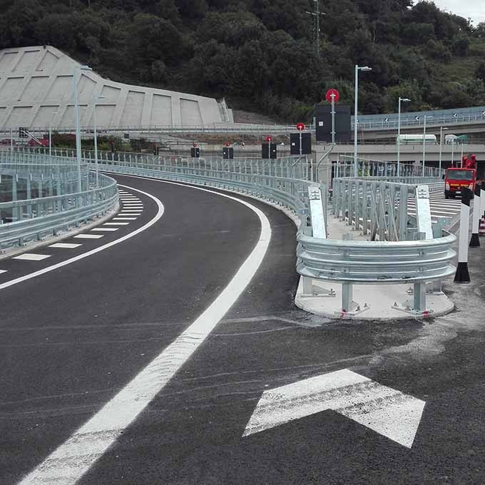 Tubosider-fornitura-di-barriere-metalliche-di-sicurezza-stradale-per-il-Ponte-Genova-San-Giorgio-2-1 Tubosider-fornitura-di-barriere-metalliche-di-sicurezza-stradale-per-il-Ponte-Genova-San-Giorgio-2-1